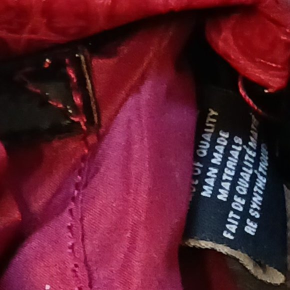 Vintage Anne Klein Red Reptile Embossed Black Patent Leather Vegan Crossbody - Picture 12 of 13